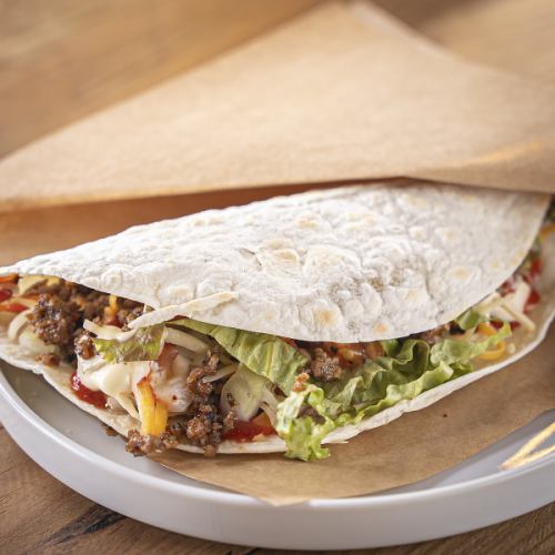 食欲そそるラインナップ!スパイシーなタコスなど豊富なアラカルトメニューをご用意◎