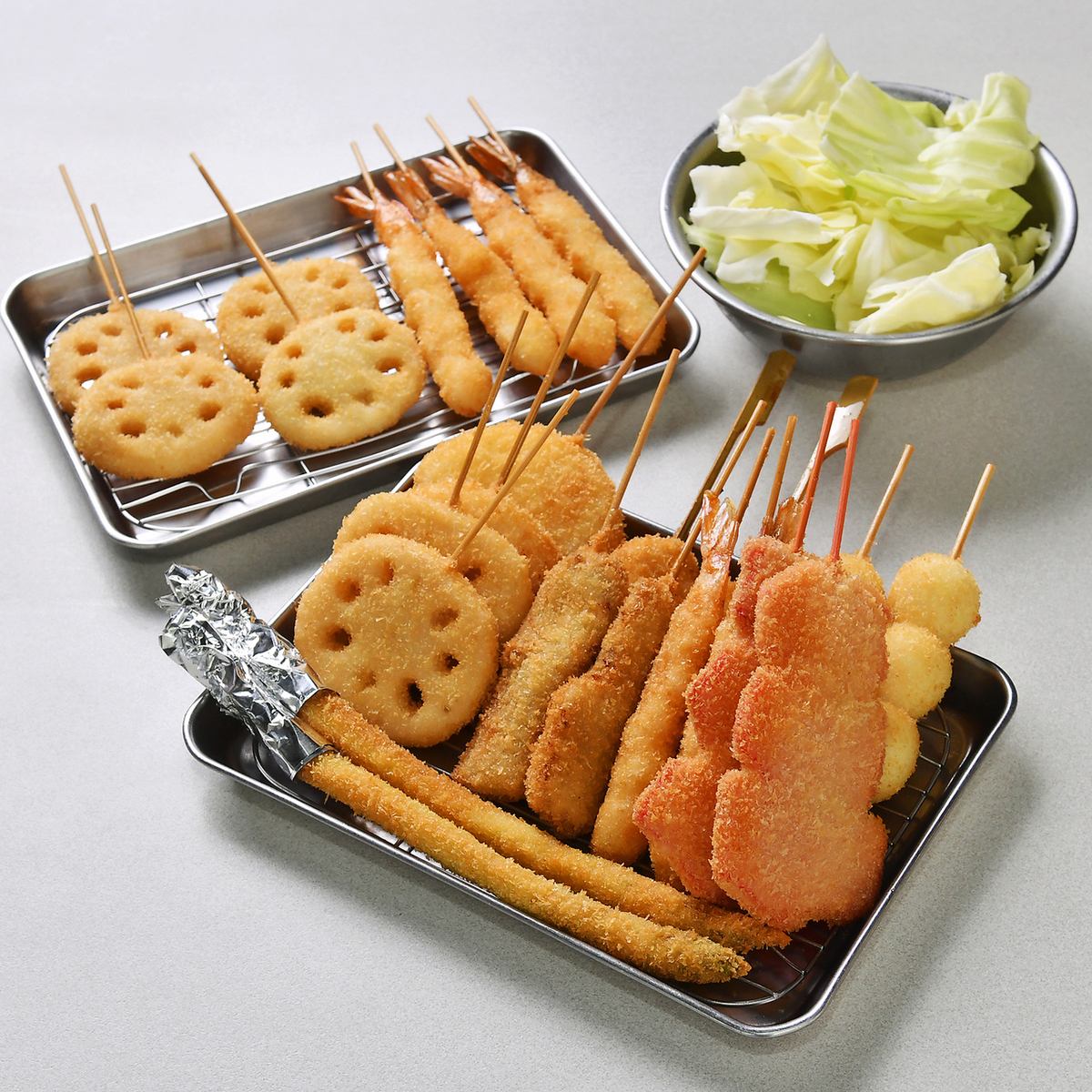 当店名物！串カツ食べ放題ございます！