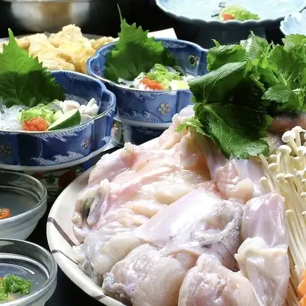 [Lunch] Live Fugu Hot Pot Course: 6,000 yen (6,600 yen including tax)