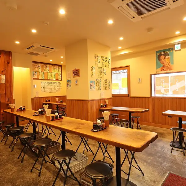 アットホームな当店は、お一人様でのご利用も大歓迎です！スタッフの温かいお出迎えと、大衆酒場ならではの提供スピードの速さで、お待たせすることなく美味しいお料理とお酒をお届けいたします。お仕事帰りにふらっと立ち寄り、サクッと一杯楽しみたい時や、自分だけの時間を満喫したい夜にぴったりの隠れ家です。