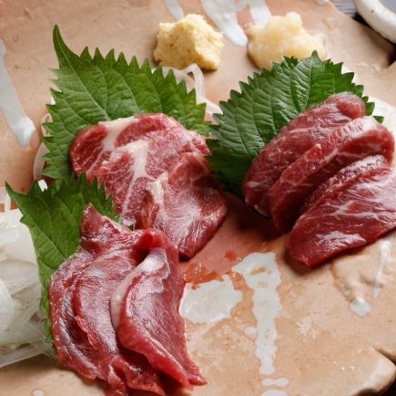 【各種宴会に◎】幹事様必見!馬刺しコース120分飲放題付♪お一人様4800円(税込)3名様~