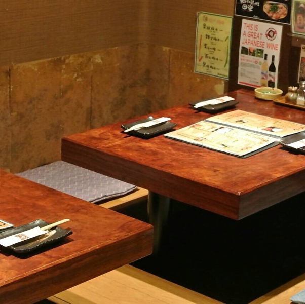 Yakitori Rokugen也有挖座位☆即使和家人一起來店也可以放鬆♪禮貌的客戶服務也經常光顧常客！如果您在福島享用清酒，那就去一次這是一家著名的商店！