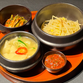 韓国で代々伝わる定番の家庭料理がランチで味わえる！