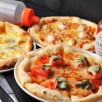 【食べ放題&飲み放題】自慢のピザを含む全6品が2時間食べ飲み放題で4500円（2.5時間は5000円）