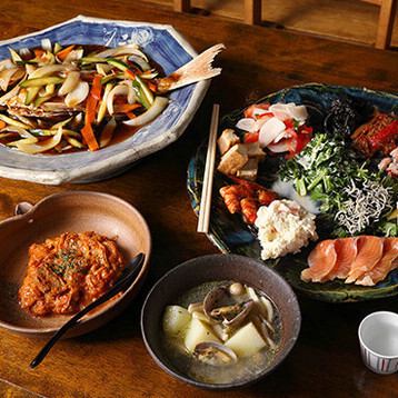 炉端創作料理をご堪能あれ