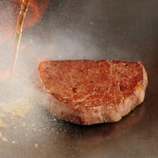 蝦夷あわびの鉄板焼や黒毛和牛フィレステーキなど楽しめる!<SOLA贅沢の極コース>22000円(税込)