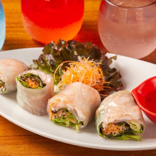 Raw ham & shrimp spring rolls