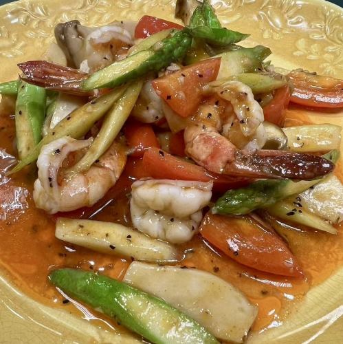 エビとアスパラガス炒め