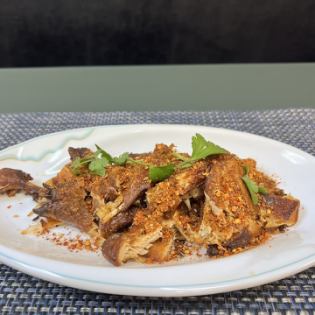 鶏の半身揚げスパイスかけ