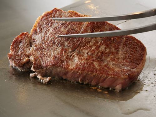 Kobe beef sirloin steak (100g)
