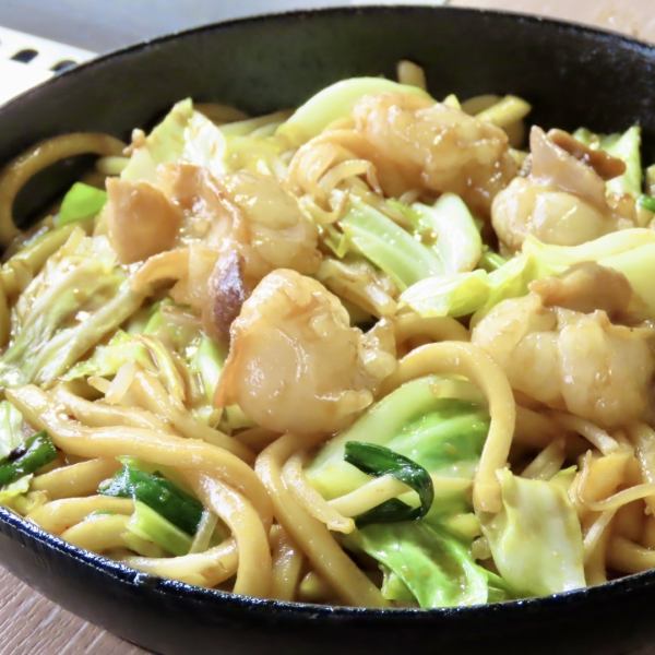 【ソースが選べる！】ホルモン焼きうどん