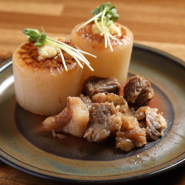 鉄板焼と豊富なおつまみを楽しむ新しいスタイルで、みんなで乾杯しましょう！楽しいひとときを♪