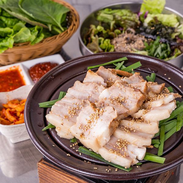 【大人気◆ポッサム】チキン以外にも絶品韓国料理多数♪