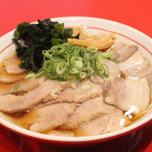 ２種肉盛り盛りわかめ醤油らーめん