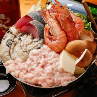 冬の宴会はお鍋で決まり!!『海の恵を贅沢に味わう豪華海鮮鍋コース』◎4000円(税込)