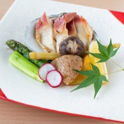 북쪽 조개와 제철 야채 버터 볶음