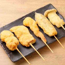 Assorted kushikatsu