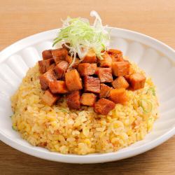 점보 너구리 구이 돼지의 극지 볶음밥