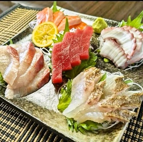 全国の味覚を月替わりで!