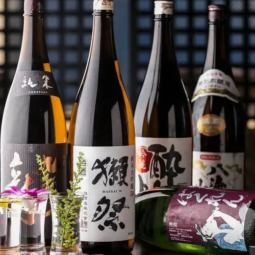 与创意料理完美搭配的日本清酒 ◆ 也可选择我们的高级畅饮套餐