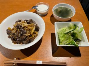 Chunky beef tongue bolognese