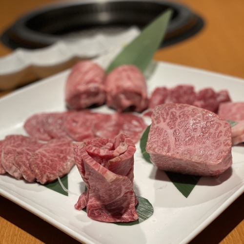 请享用严选的烤肉♪