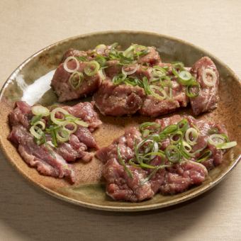 【焼きラムセット】1人前2200円(税込)