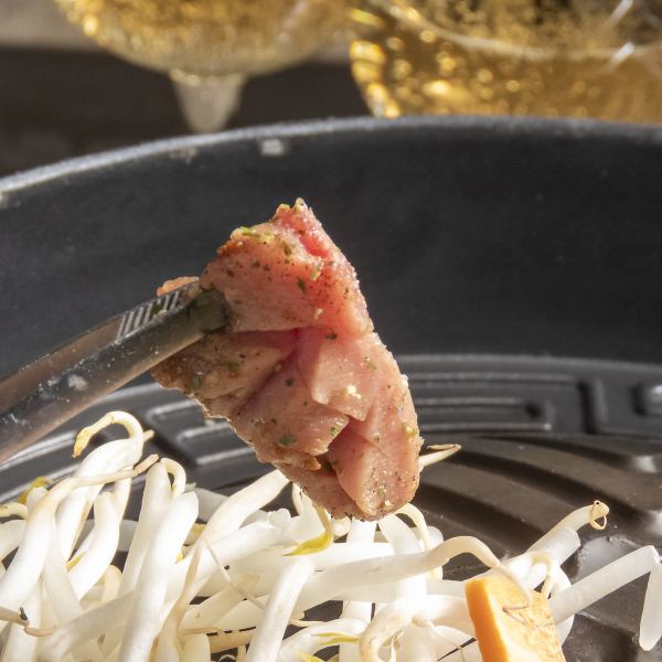 【こだわりぬいたラム肉を使用】