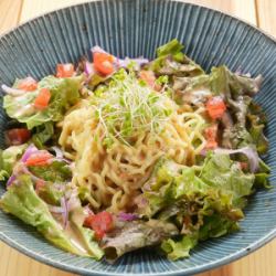 北海道の定番ラーメンサラダ