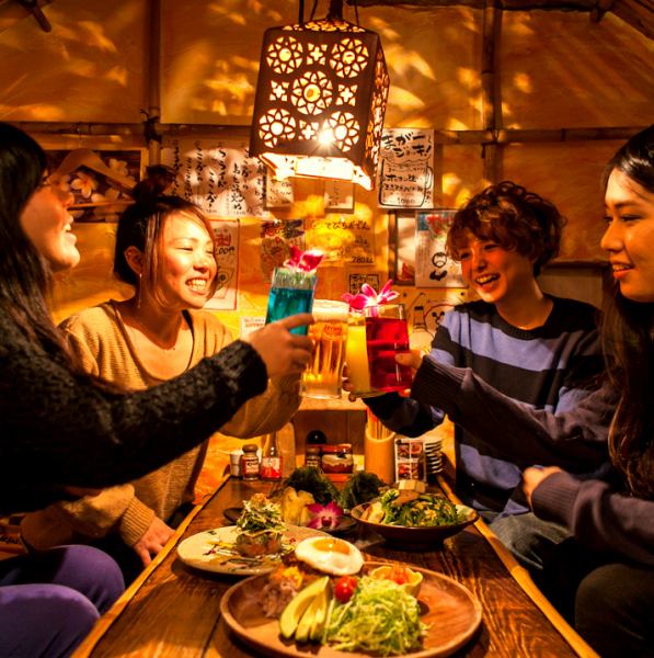 如果是女孩派对，如果是3点钟充满饮料全友畅饮女性派对限定套餐2980日元♪（金冬季票价前3500日元）请留下它如果你是半房间，你可以更轻松地享受！