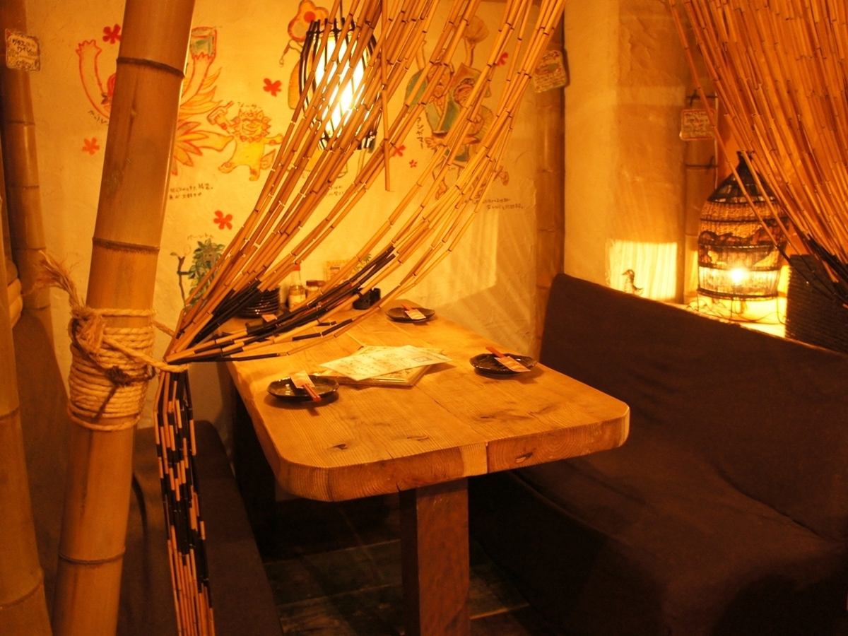 There are also cute semi-private rooms for couples♪ A wonderful place perfect for a date★