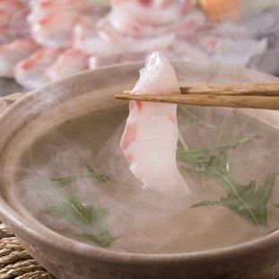 We also have banquet courses where you can enjoy red sea bream shabu and yellowtail shabu, which are recommended for company parties!