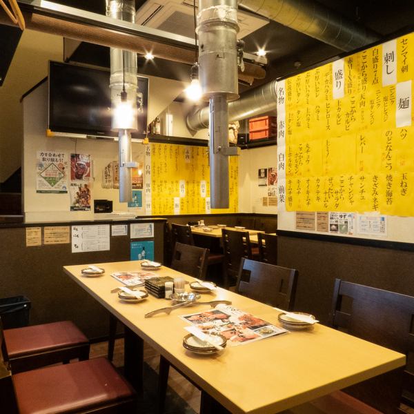 The store is overflowing with cleanliness ♪ Equipped with ducts, we can accommodate large parties.