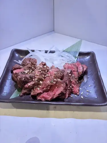 牛ハラミ/牛タン中/豚バラ一本焼き