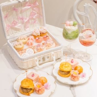 【11時スタートアフタヌーンティー】 4月限定SAKURAアフタヌーンティー￥5，800（税込）