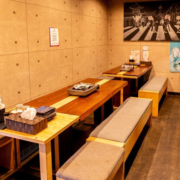 【10名様～貸切可能】落ち着いた和空間で朝引きの京赤地鶏を使用したお料理を楽しめます♪貸切予約もOKです。10名様～貸切可能で宴会、忘年会にも◎落ち着いた店内で女子会、誕生日会、デートにも使えます。