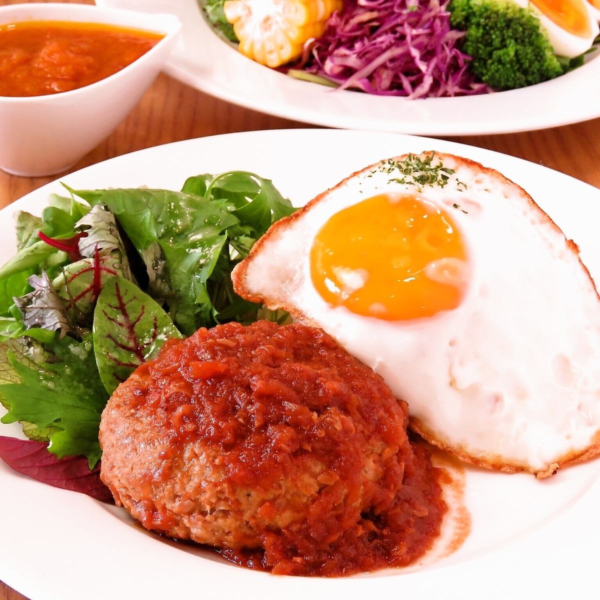 You can enjoy Vegeppo set meals and SP lunches made with carefully selected ingredients.