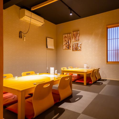 Private room can accommodate up to 10 people