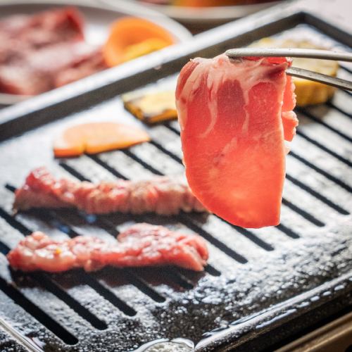 《ランチタイムがお得◎》サラダ・スープ・ご飯・一品付♪数量限定★てっちゃん下町風焼き肉ランチ