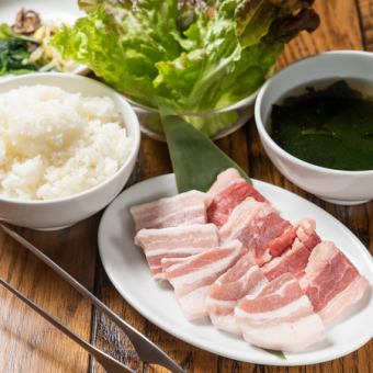 [Recommended lunch♪] Wagyu beef short rib yakiniku lunch 1280 yen◆