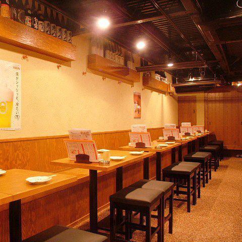 個室宴会なら8名様迄OK。宴会は30名までOK！！気取らない店内は新年会に◎