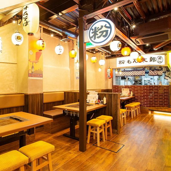 [Lunchtime from 11am◎] Miso soup and rice are included during lunchtime♪ Daytime drinking is also welcome! We deliver okonomiyaki with enthusiasm and energy all year round, with highballs for 190 yen and draft beer for 399 yen.In addition to the standard okonomiyaki, there are many other varieties, such as the tuna corn ball that is popular among women, and the healthy Kansai specialty sujikon ball. Smoking is allowed!