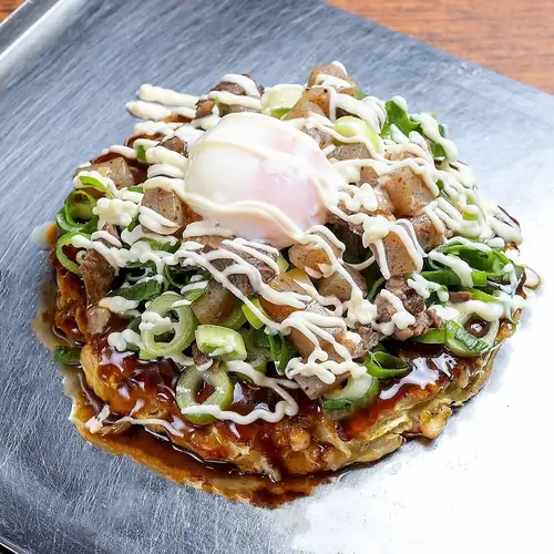 【新大阪名物】どて焼きネギ玉半熟卵～乗せ～