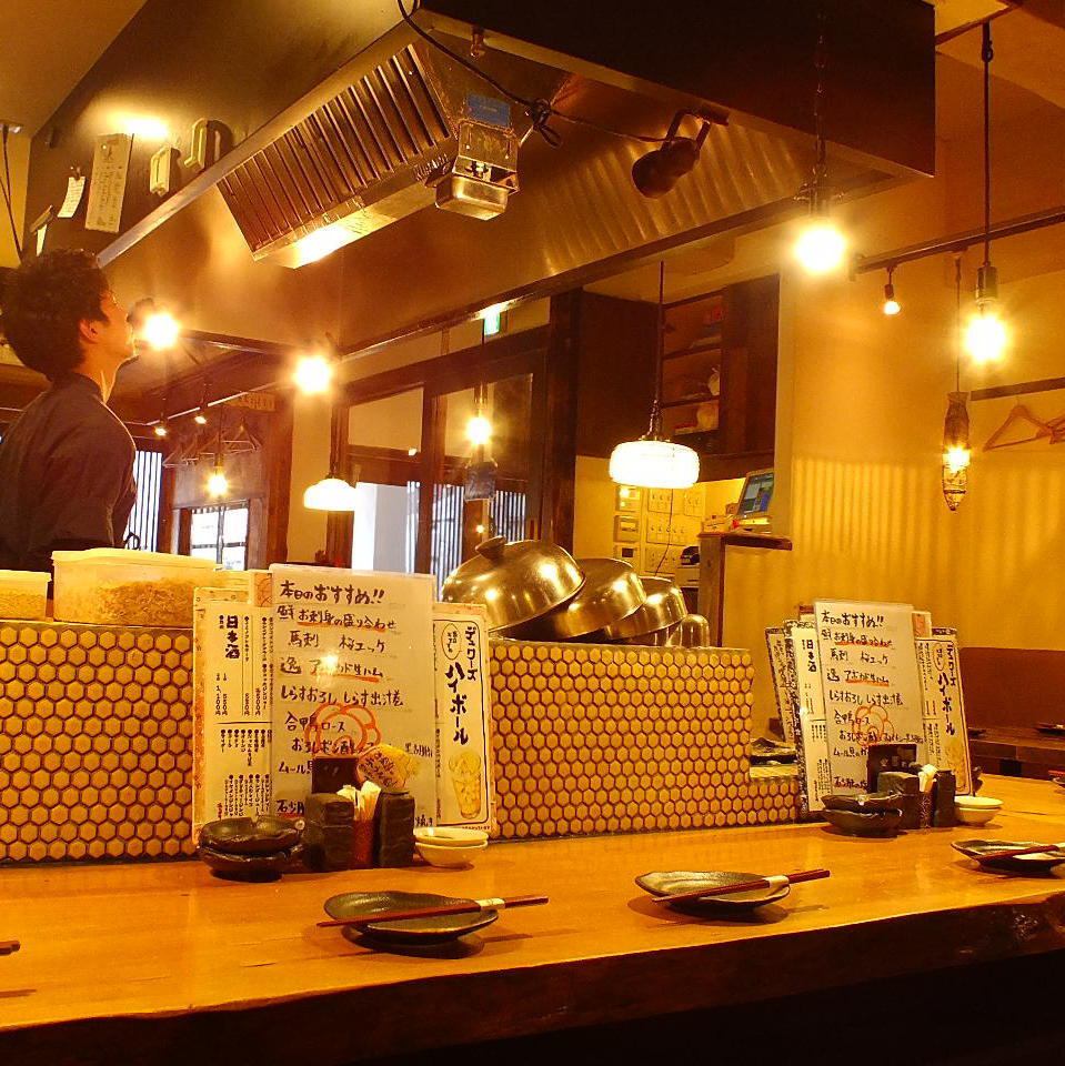 마츠모토를 대표하는 선술집.만족도는 높고 제철 요리를 즐긴다.