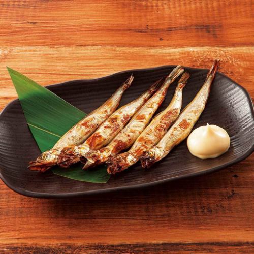 Shishamo with roe (Kakhafuto Shishamo)/Squid skewers (2 skewers) each