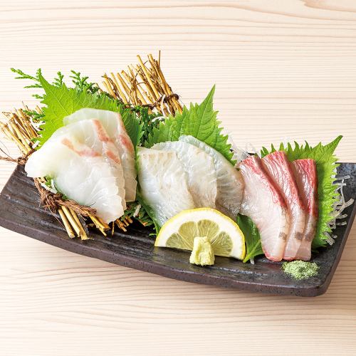 鮮魚の刺身3点盛合せ/天然海老の刺身(3尾)頭の唐揚げ付き