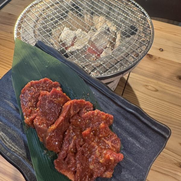 【贅沢焼肉コース】牛タン・サムギョプサル・石焼ビビンバまで堪能！120分飲み放題付全8品