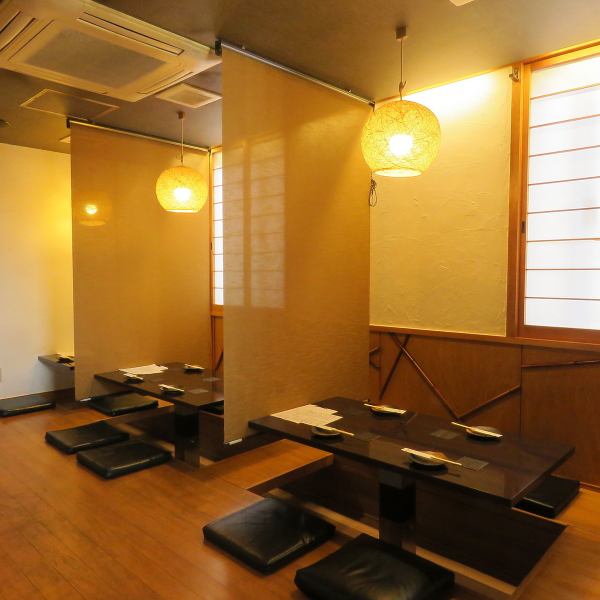 It is a space with a calm atmosphere of Japanese taste.The table digging seats can be separated for each table, so you can use it like a semi-private room.Recommended for girls-only gatherings and dates ☆