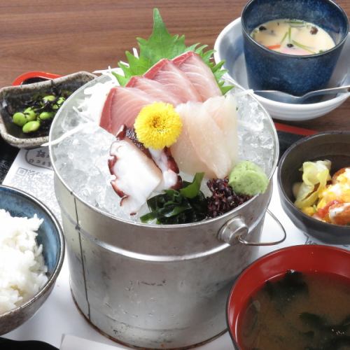 Bucket sashimi set meal