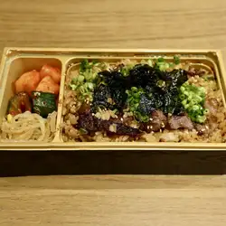 和牛切り落とし肉飯